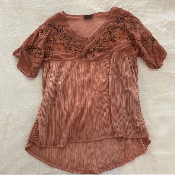 NWT: VICI Harper Embroidered Top TERRACOTTA - Picture 2 of 12